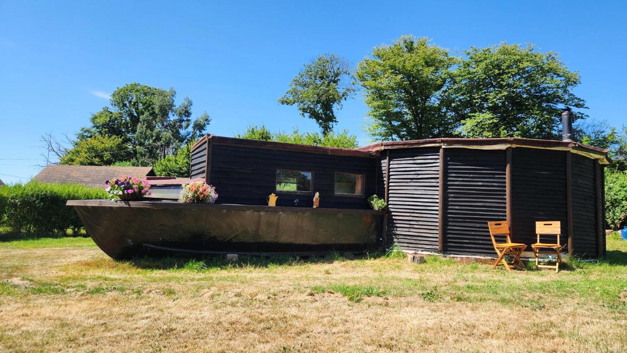 鲁特姆Vigo Retreat Boat Yurt住宿加早餐旅馆 外观 照片